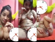 Horny Desi Boudi Shows Boobs and Fingering Part 1